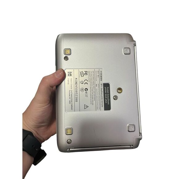 Kodak Printer with carrying case and cords - Picture 7 of 11